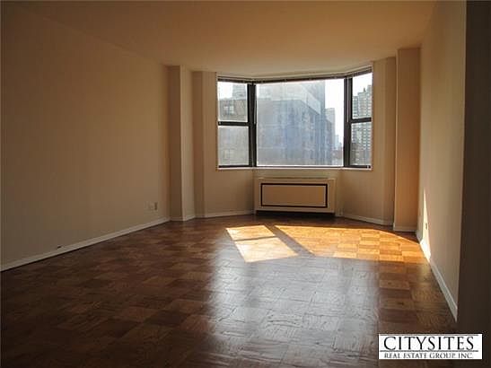1st image of 400 E 71st St APT 11G