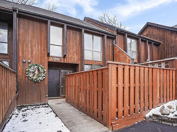 2nd image of 4840 Crazy Horse Ln