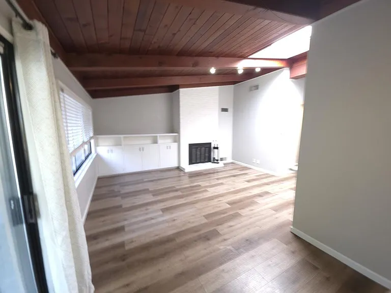 2217 Polk Way — Photo 37