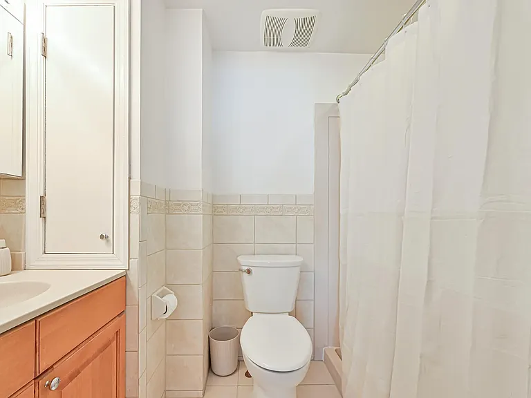 Bath #2 - tub/shower