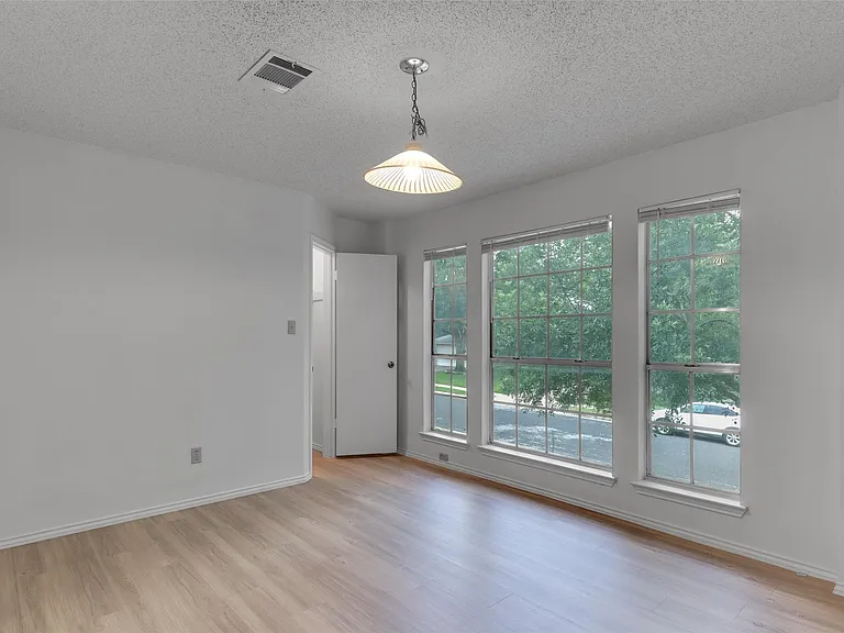 8313 Columbia Falls Dr — Photo 18