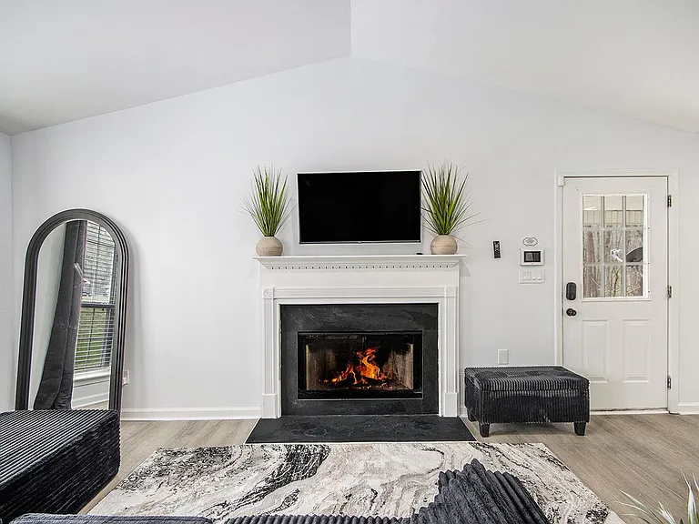 347 Waits Dr SW — Photo 16
