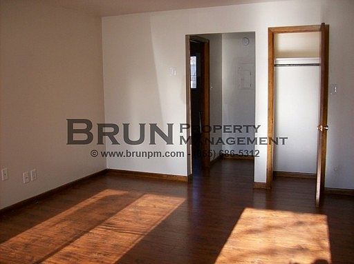2nd image of 2716 Holbrook Dr APT 1B