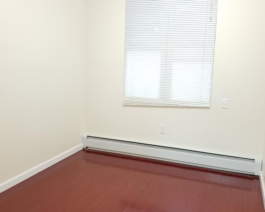 1st image of 5432 72nd St #2-F