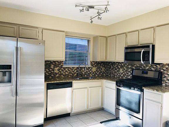 5th image of 7701 Montaque Dr