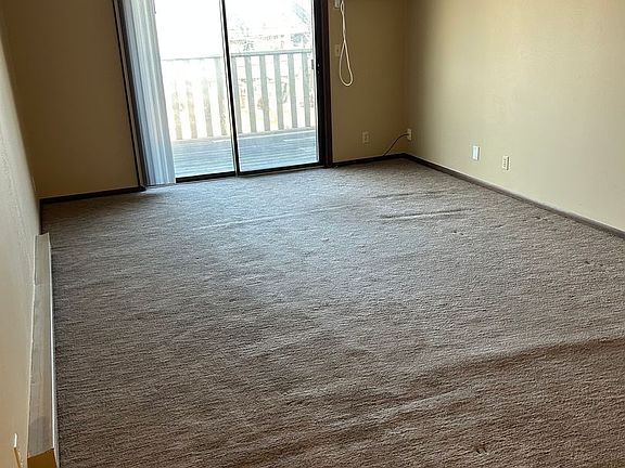 4th image of 800 W Benton St #18507205