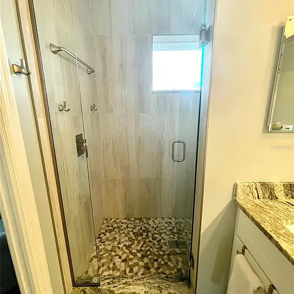 5635 Whitehead St — Photo 30