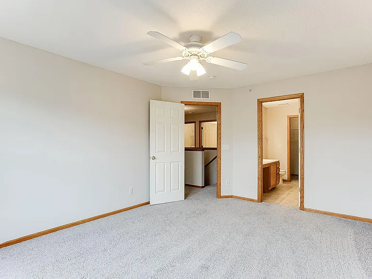 5040 Holly Ln N #3 — Photo 14