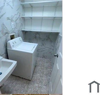 5th image of 3405 Bruner Ave Floor 1