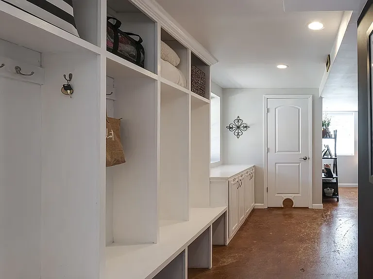 1150 Waller Rd — Photo 18