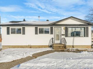 13529 69th St NW, Edmonton, AB T5C0H7