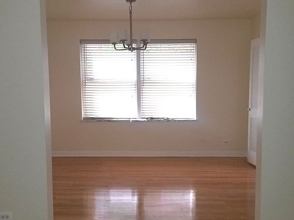 3rd image of 7638 N Eastlake Ter APT 3E