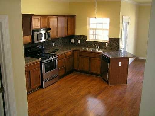 5th image of 2541 E Turtle Creek Dr
