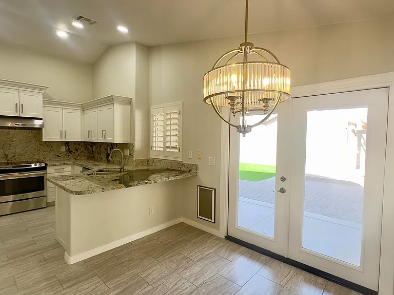 8160 W Mary Ann Dr — Photo 5