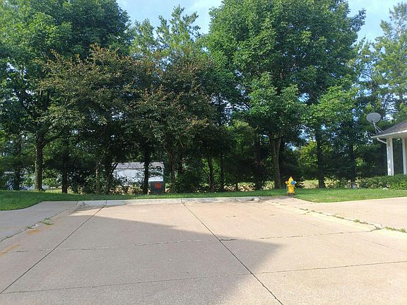 5th image of 761 E Trace Way