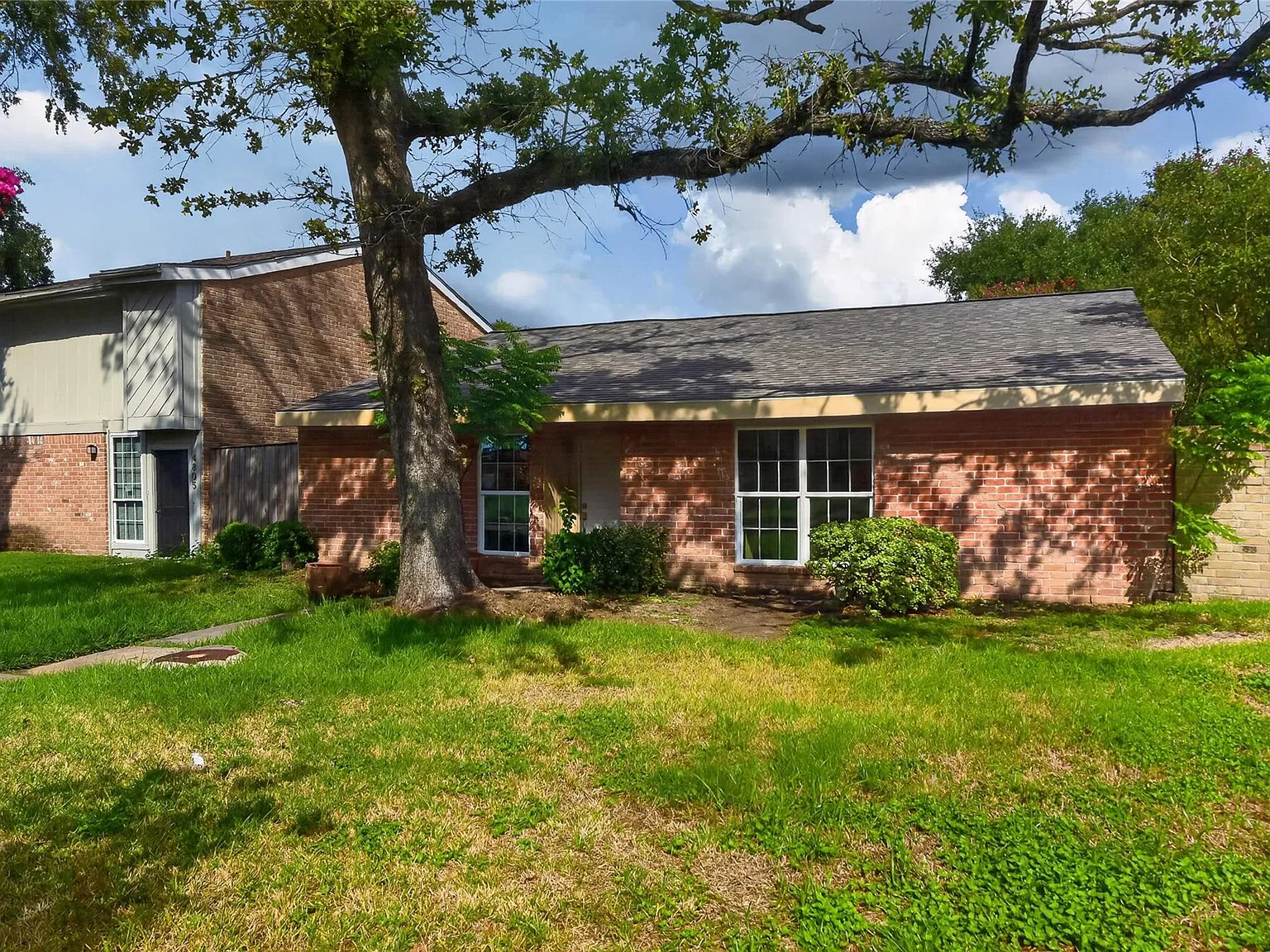 3 bed, 2.0 bath, 1588 sqft, $1,700 — Photo 1