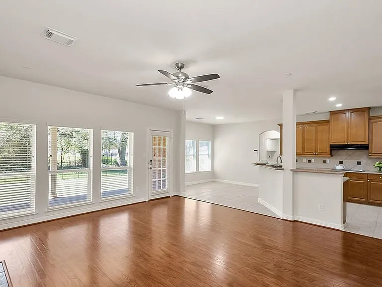 4119 Pembrooke Way — Photo 8