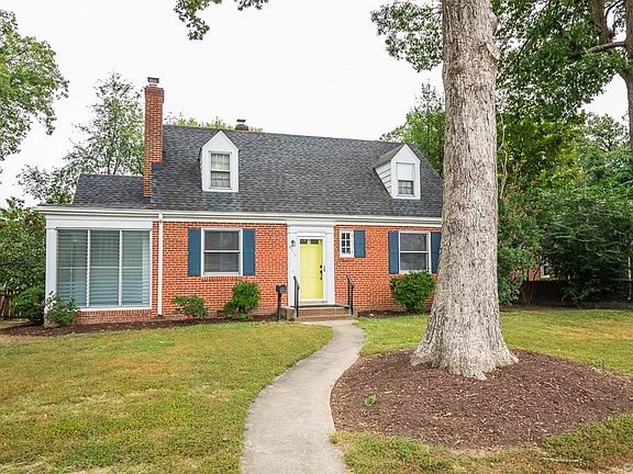 2nd image of 7709 Pinehill Dr