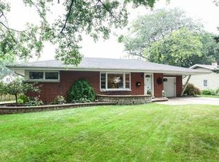 1429 N Webster St, Naperville, IL 60563