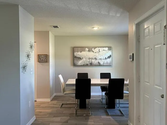 574 NW Archer Ave — Photo 5