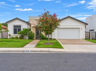 3012 George Martin Dr, Laredo, TX 78041