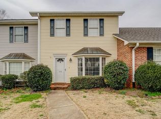 392 W Pointe Dr, Spartanburg, SC 29301