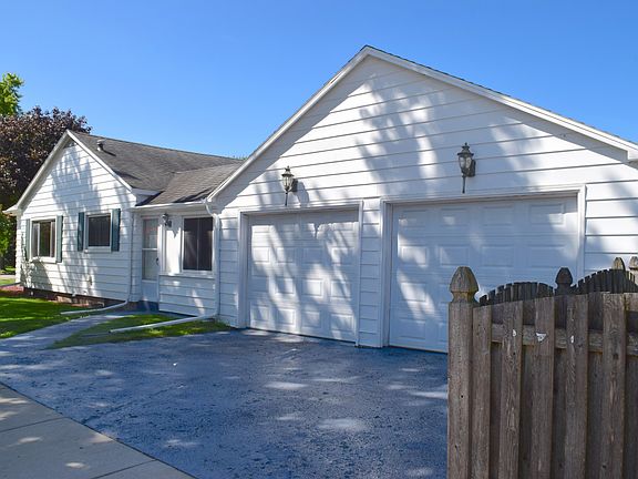 3rd image of 1401 Glenwood Ave