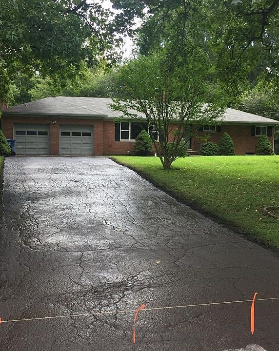 1st image of 8811 Crestview Dr