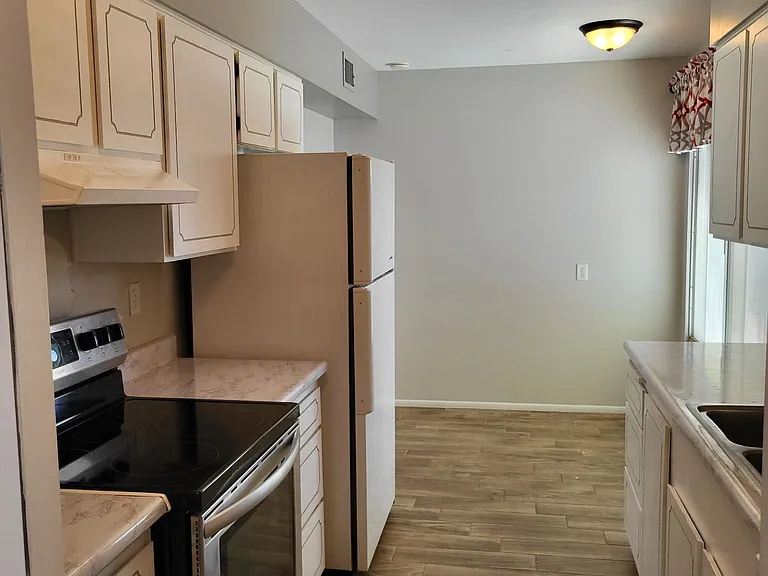 10843 W Santa Fe Dr — Photo 3