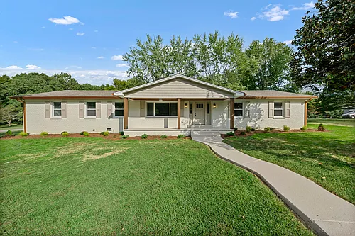 460 Hilltop Trl Photo 1 460 Hilltop Trl Photo 1