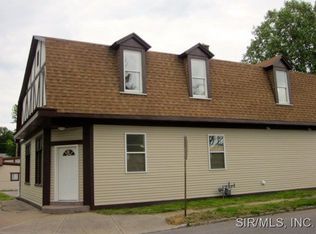 1300 E B St, Belleville, IL