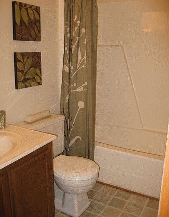 4th image of 817 Archway Ct APT 202