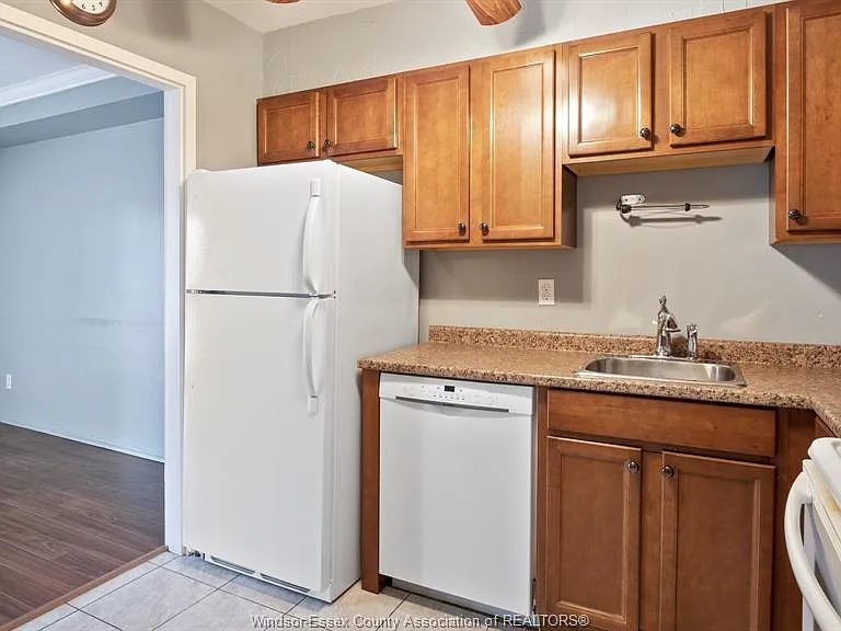 8591 Riverside Dr E #106 — Photo 6