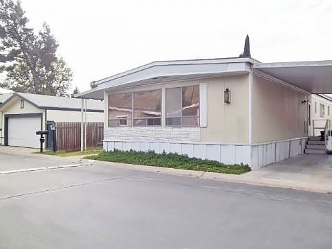 2nd image of 4901 Green River Rd #111