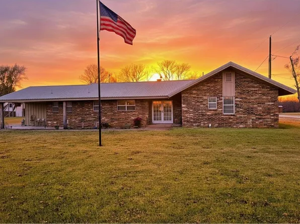 2064 Highway 77 S, Davis, OK 73030