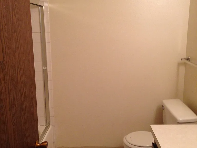 2936 Willamette St — Photo 5