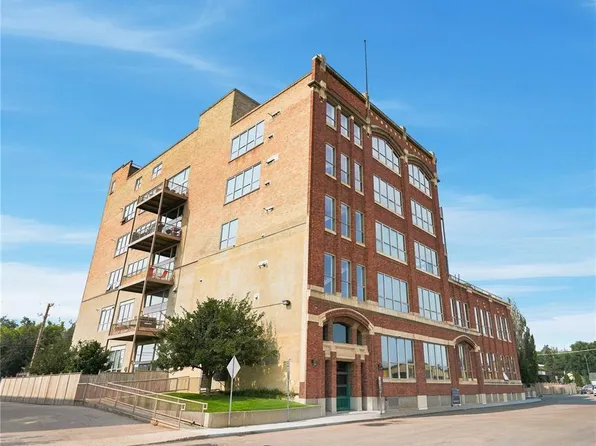 UNIT 204-211 D AVENUE N, Saskatoon, SK S7L 1M6