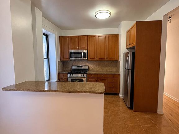 3rd image of 250 Riverside Dr APT 74A