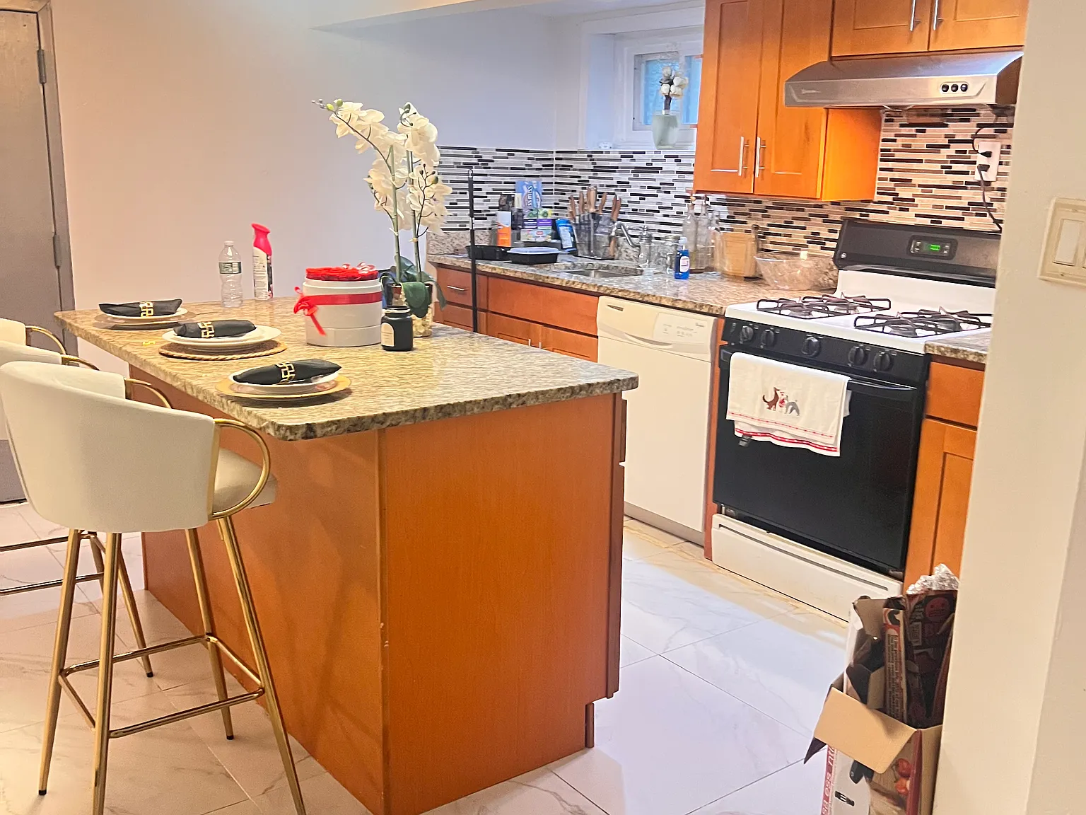 1 bed, 650 sqft, $1,600 — Photo 1