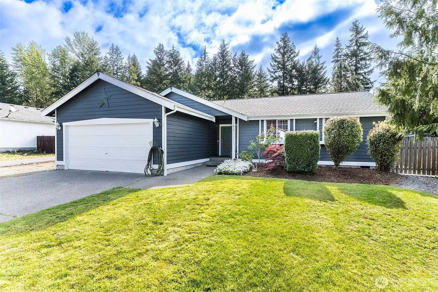 183 Baumgartner Place N photo 1