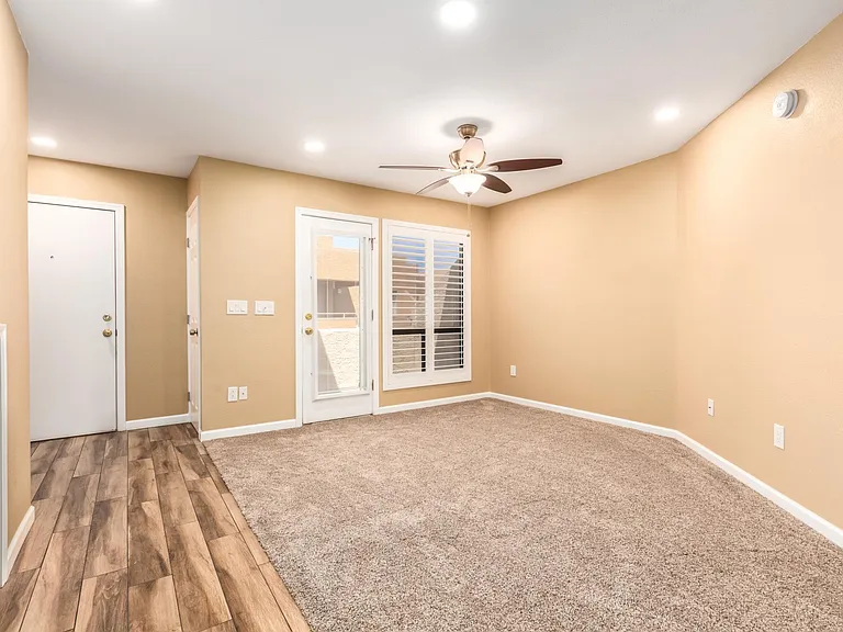 11640 N 51st Ave #216 — Photo 18