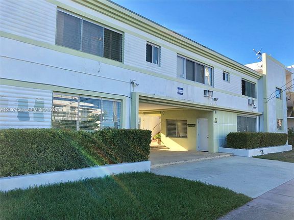 2nd image of 2250 Bay Dr APT 8