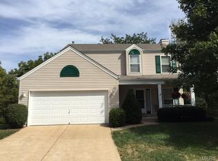622 Cascade Lake Dr, Ballwin, MO 63021