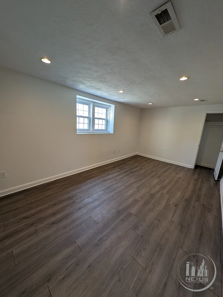 Building Photo - 157 Central St #1