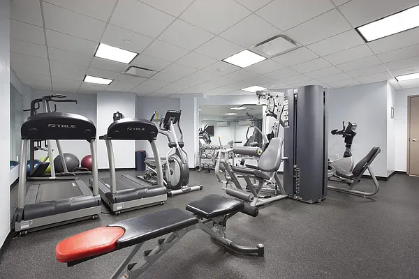 Rented by Space Marketing Shop | media 24