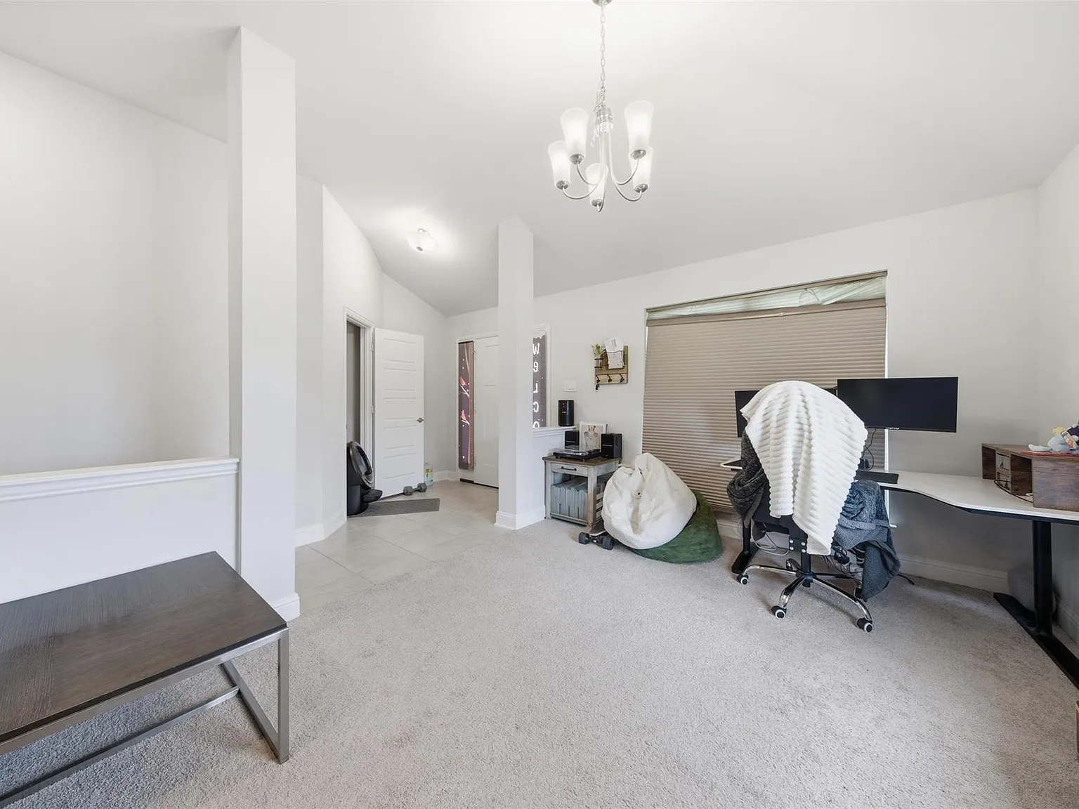 4 bed, 2.0 bath, 2140 sqft, $2,250 — Photo 4