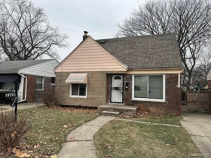 1st image of 19721 Greydale Ave