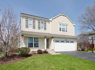 10830 Heartland Ln, Huntley, IL 60142