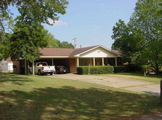 533 W Lakeside Dr, Florence, AL 35630