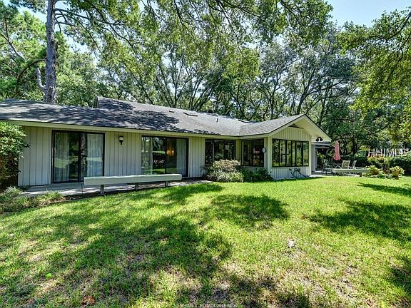3rd image of 27 Fort Walker Dr